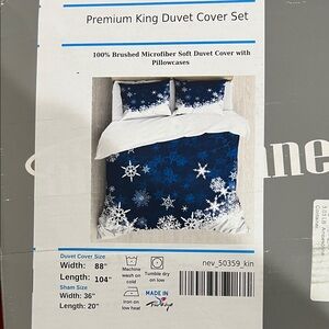 Duvet by Ambersonne Blue and White Snowflake Duvet Cover Set